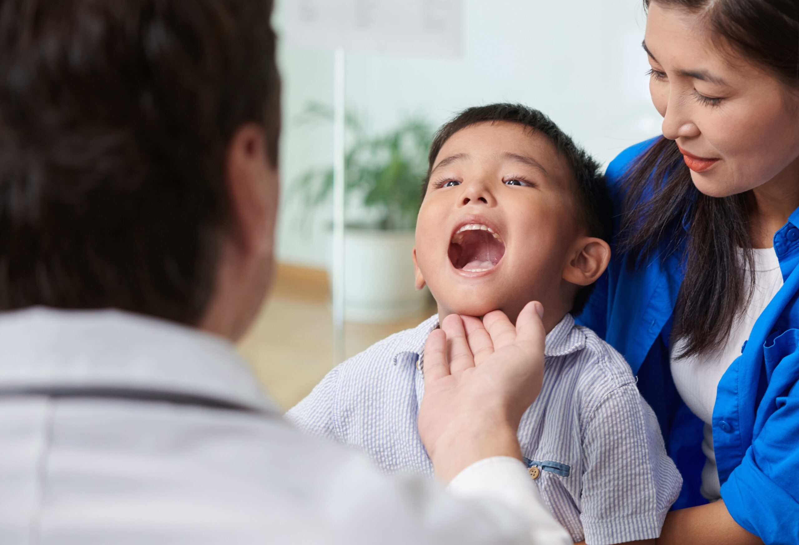 Image paediatric tonsilitis